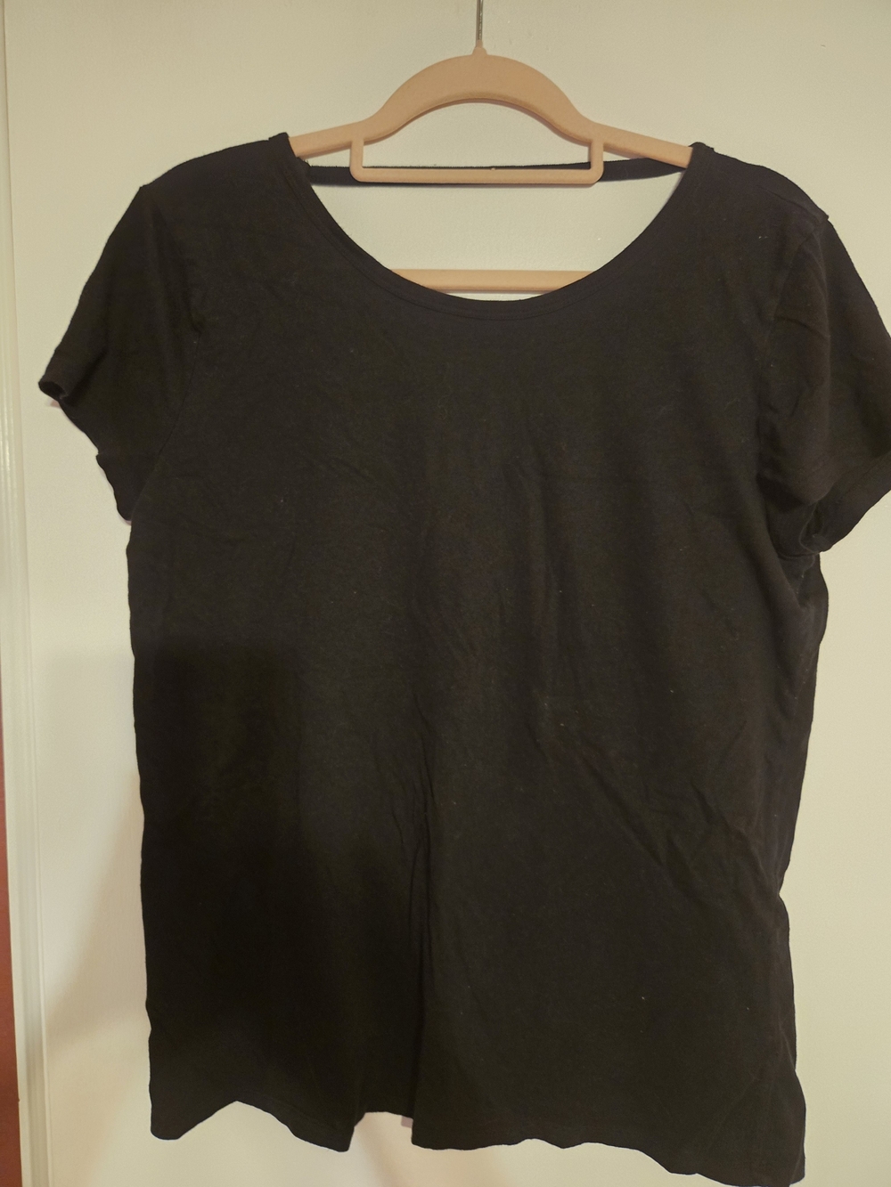 Forever 21 Black Short-Sleeve Crew Neck Tee